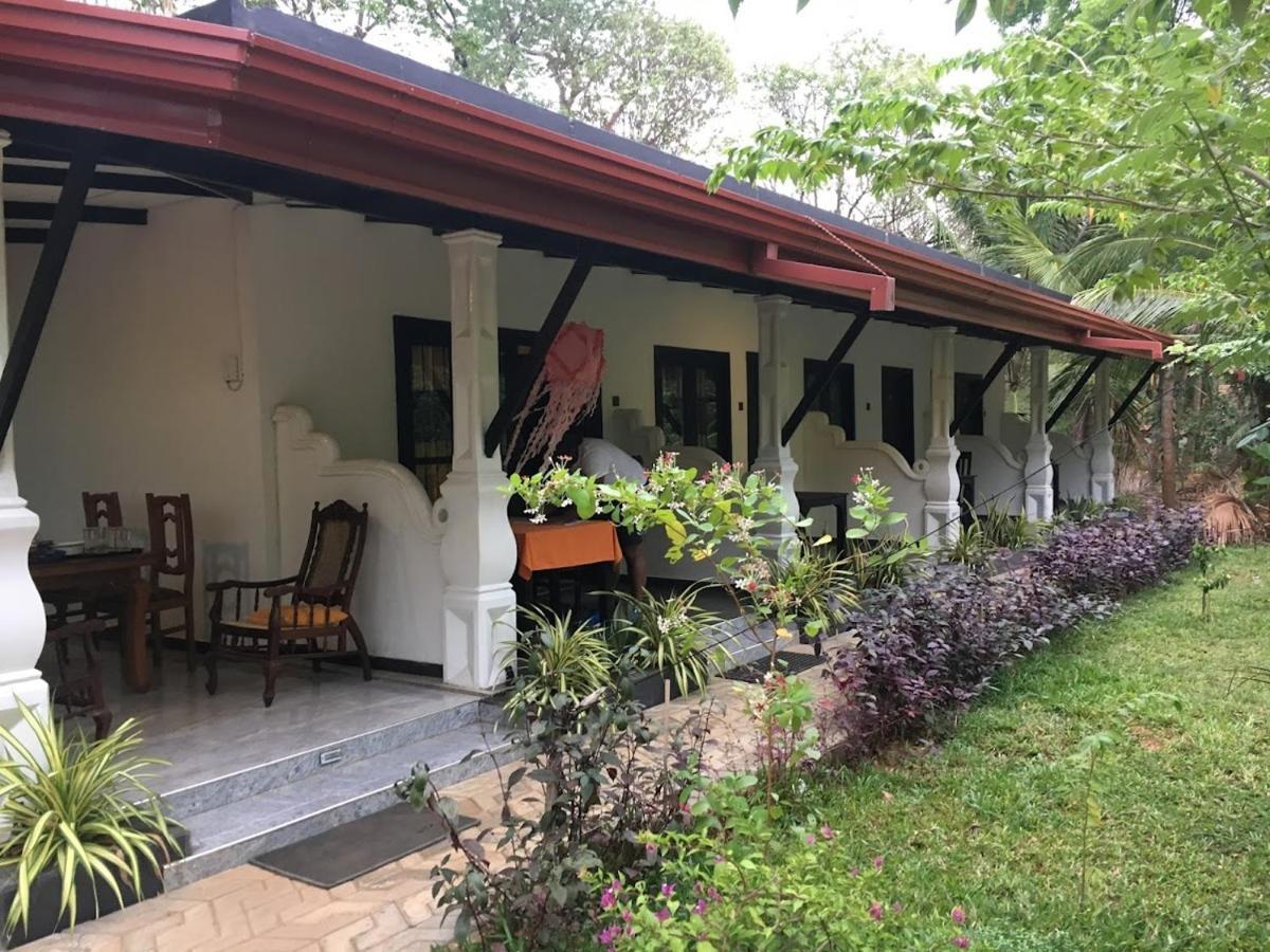 Amron Resort Sigiriya Exterior foto